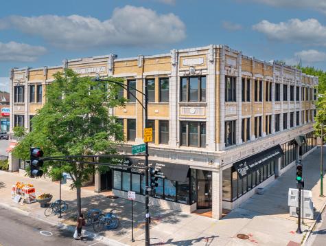 5256 North Broadway Street Chicago IL 60640