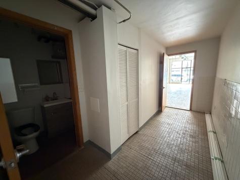 5237 North Damen Avenue Chicago IL 60625