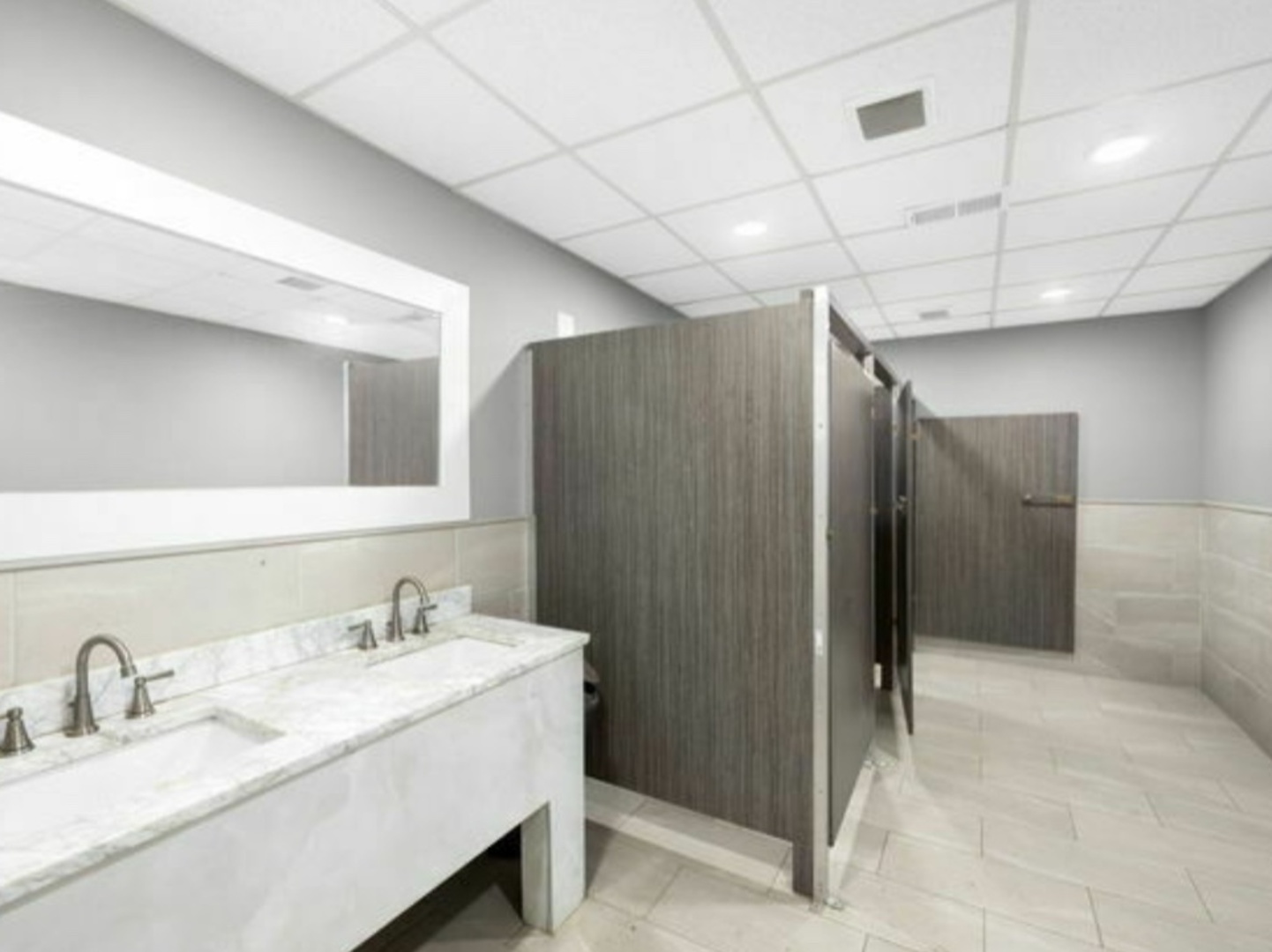 6166 South Sayre Avenue Chicago IL 60638