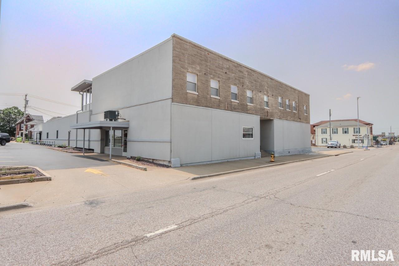 1112-1128 Broadway Street Quincy IL 62301