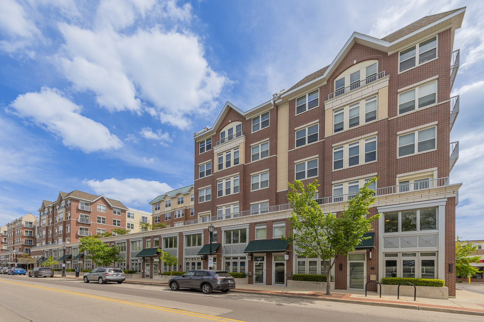 737 Chicago Avenue Evanston IL 60202