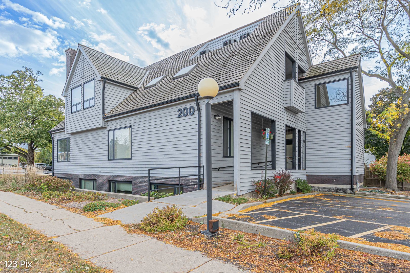 200 North Northwest Highway Barrington IL 60010