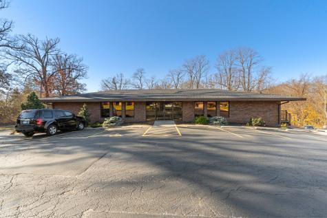 604 35TH Avenue Moline IL 61265