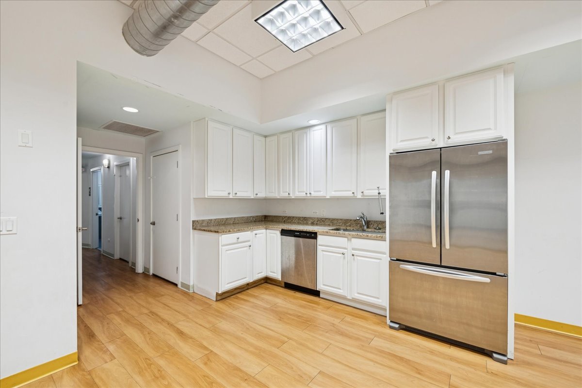 3827 North Southport Avenue Chicago IL 60613