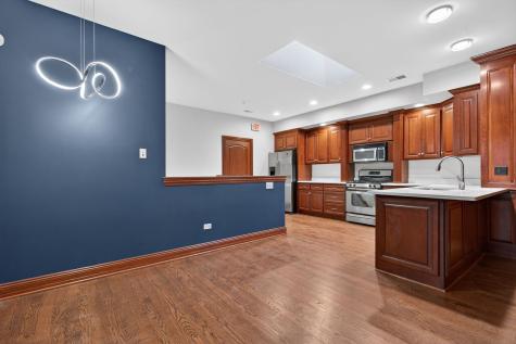 32 Uno Circle Joliet IL 60435