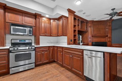 32 Uno Circle Joliet IL 60435