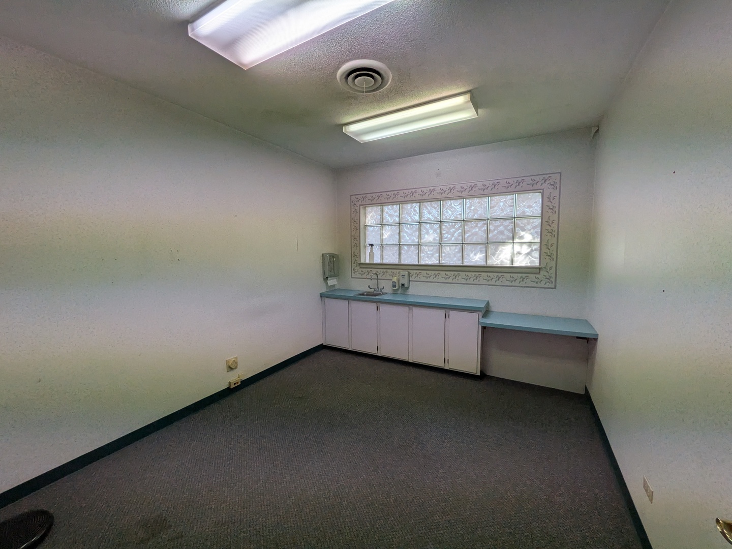 5781 North Lincoln Avenue Chicago IL 60659