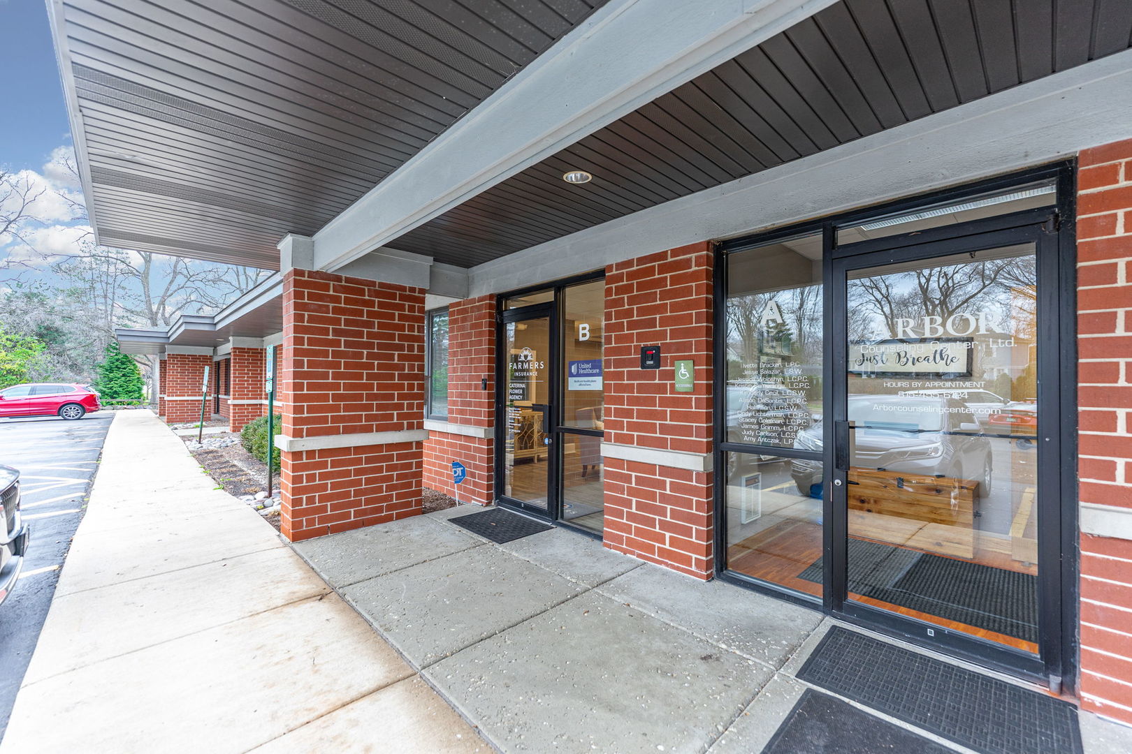 850 South Mchenry Avenue Crystal Lake IL 60014