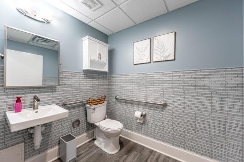 850 South Mchenry Avenue Crystal Lake IL 60014