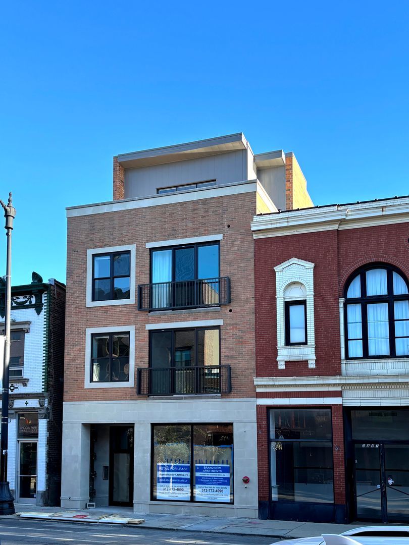 2445 North Lincoln Avenue Chicago IL 60614
