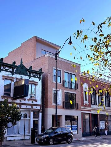 2445 North Lincoln Avenue Chicago IL 60614
