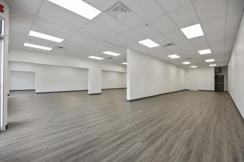 27W205 Geneva Road Winfield IL 60190