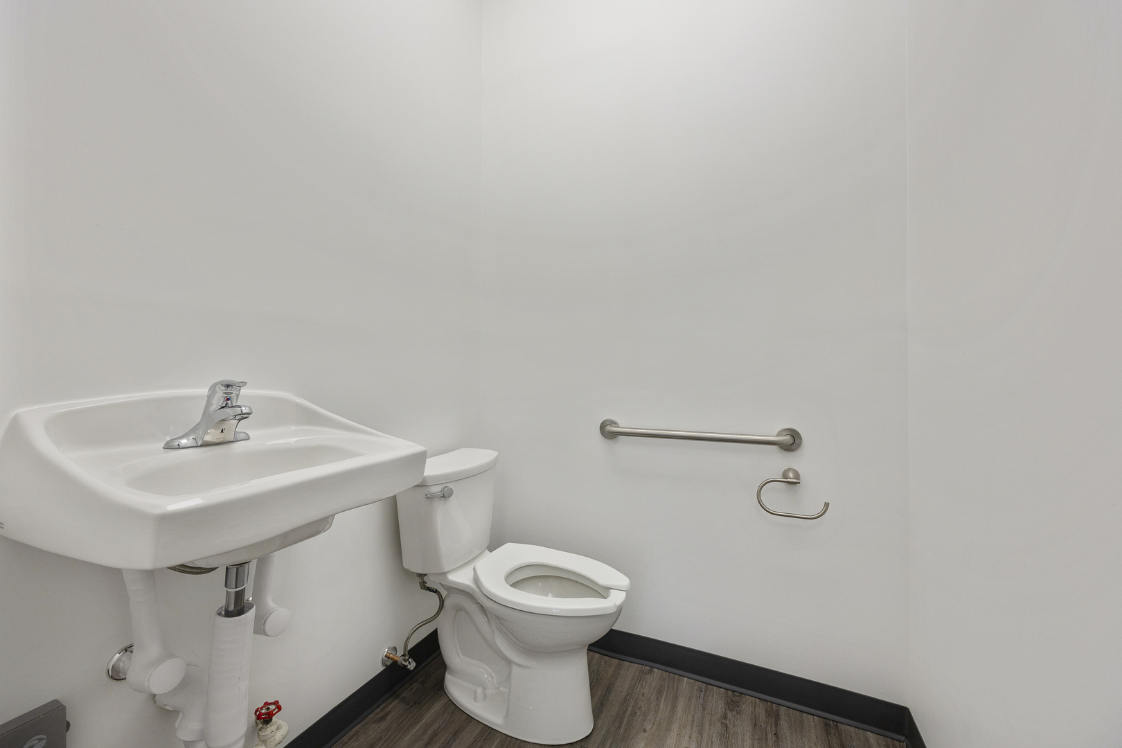27W205 Geneva Road Winfield IL 60190