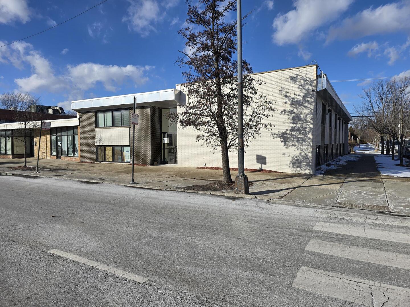 3530 West Peterson Avenue Chicago IL 60659