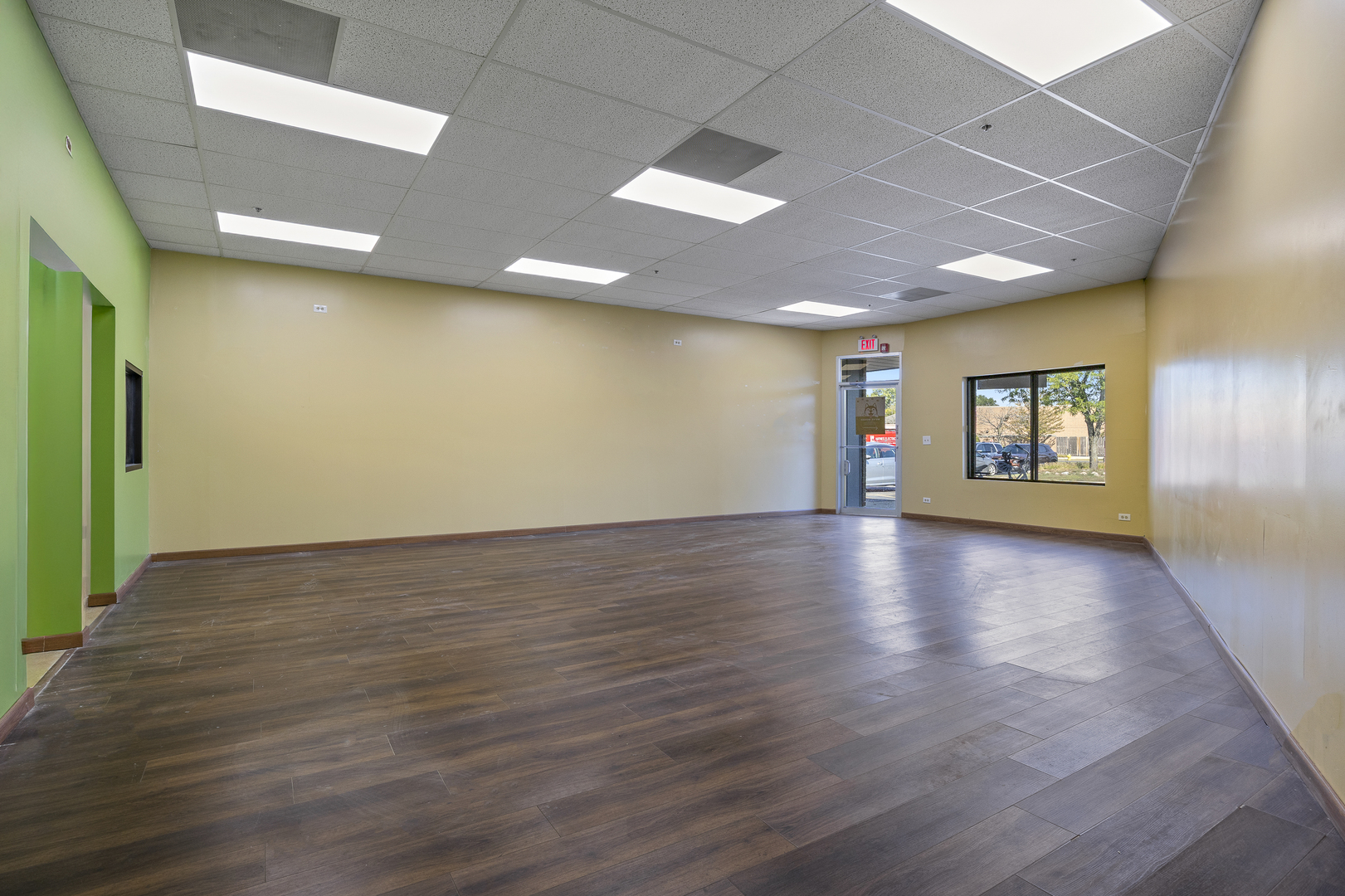 27W209 Geneva Road Winfield IL 60190