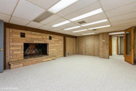 1700 South Eastwood Drive Woodstock IL 60098
