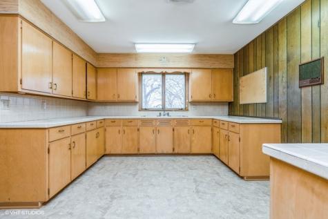1700 South Eastwood Drive Woodstock IL 60098