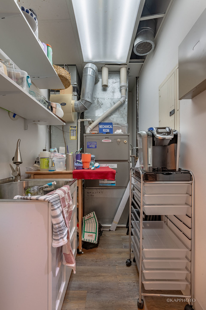1921 North Damen Avenue Chicago IL 60647