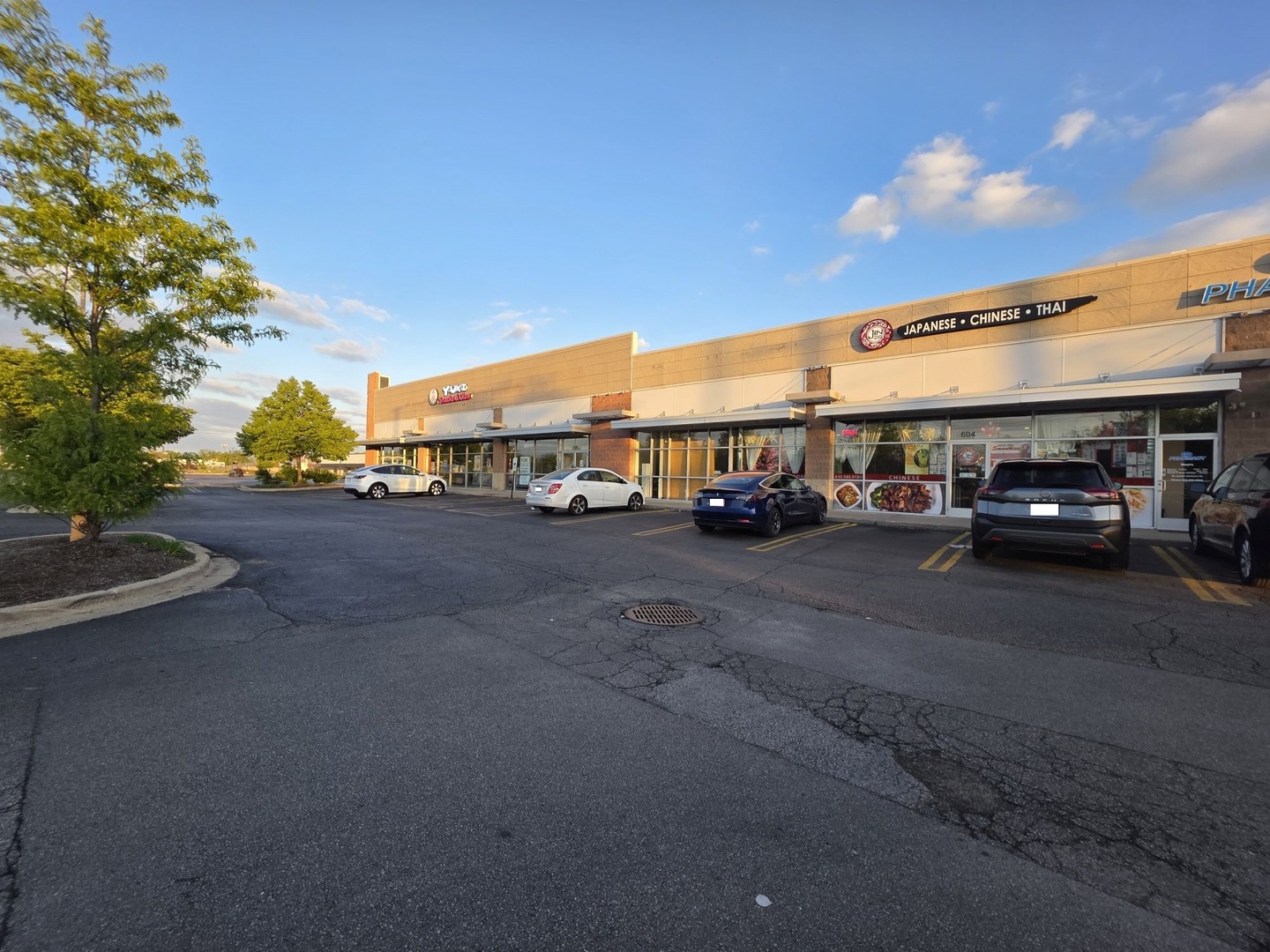 608 East North Avenue Carol Stream IL 60188