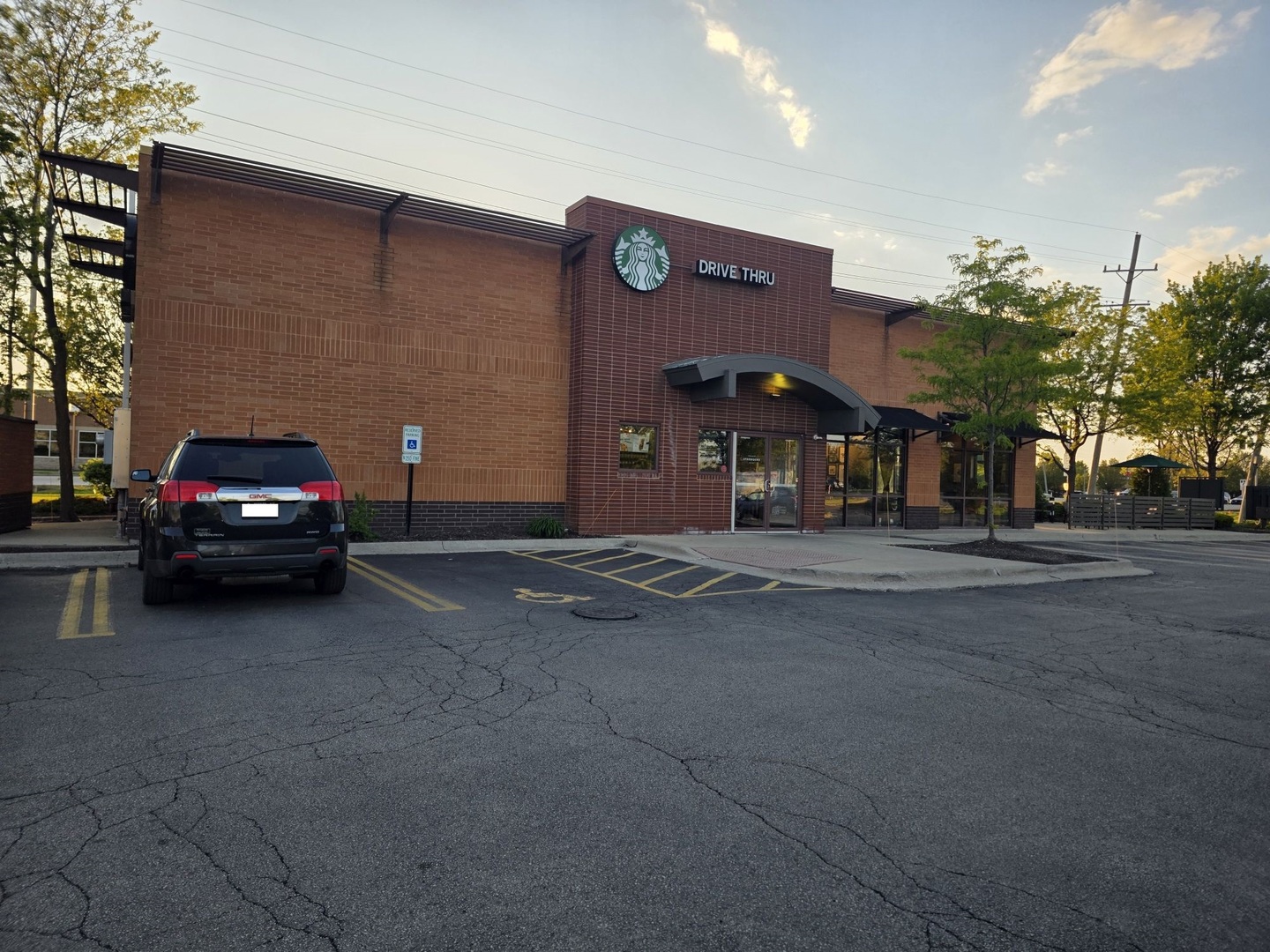 608 East North Avenue Carol Stream IL 60188