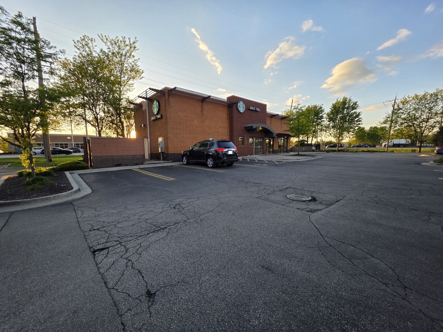 608 East North Avenue Carol Stream IL 60188