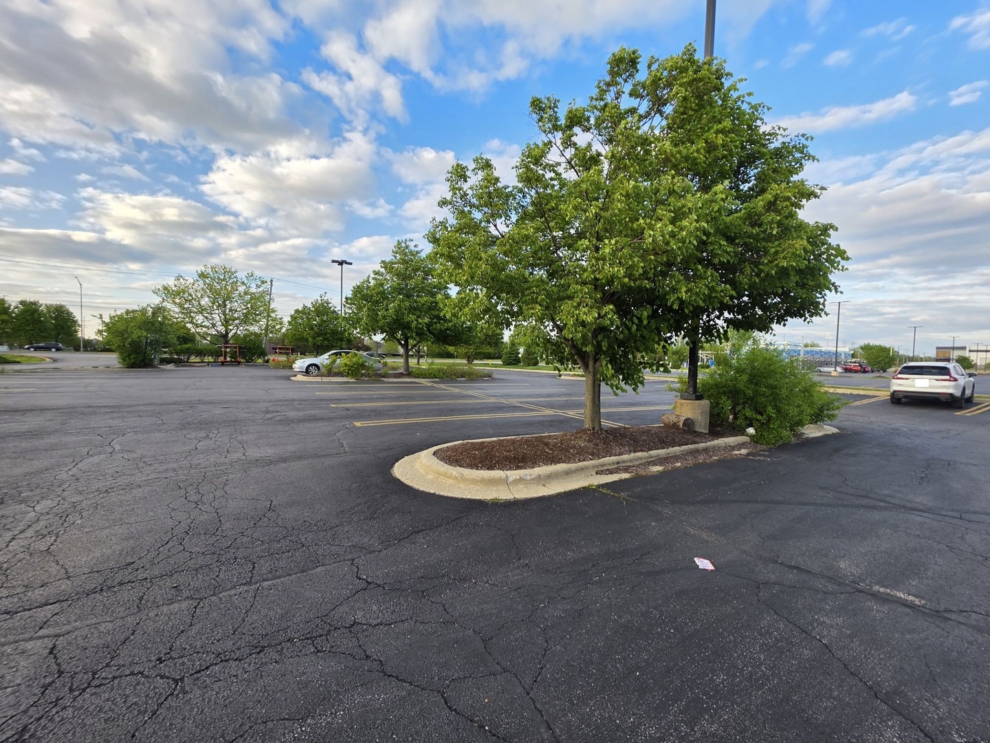 608 East North Avenue Carol Stream IL 60188