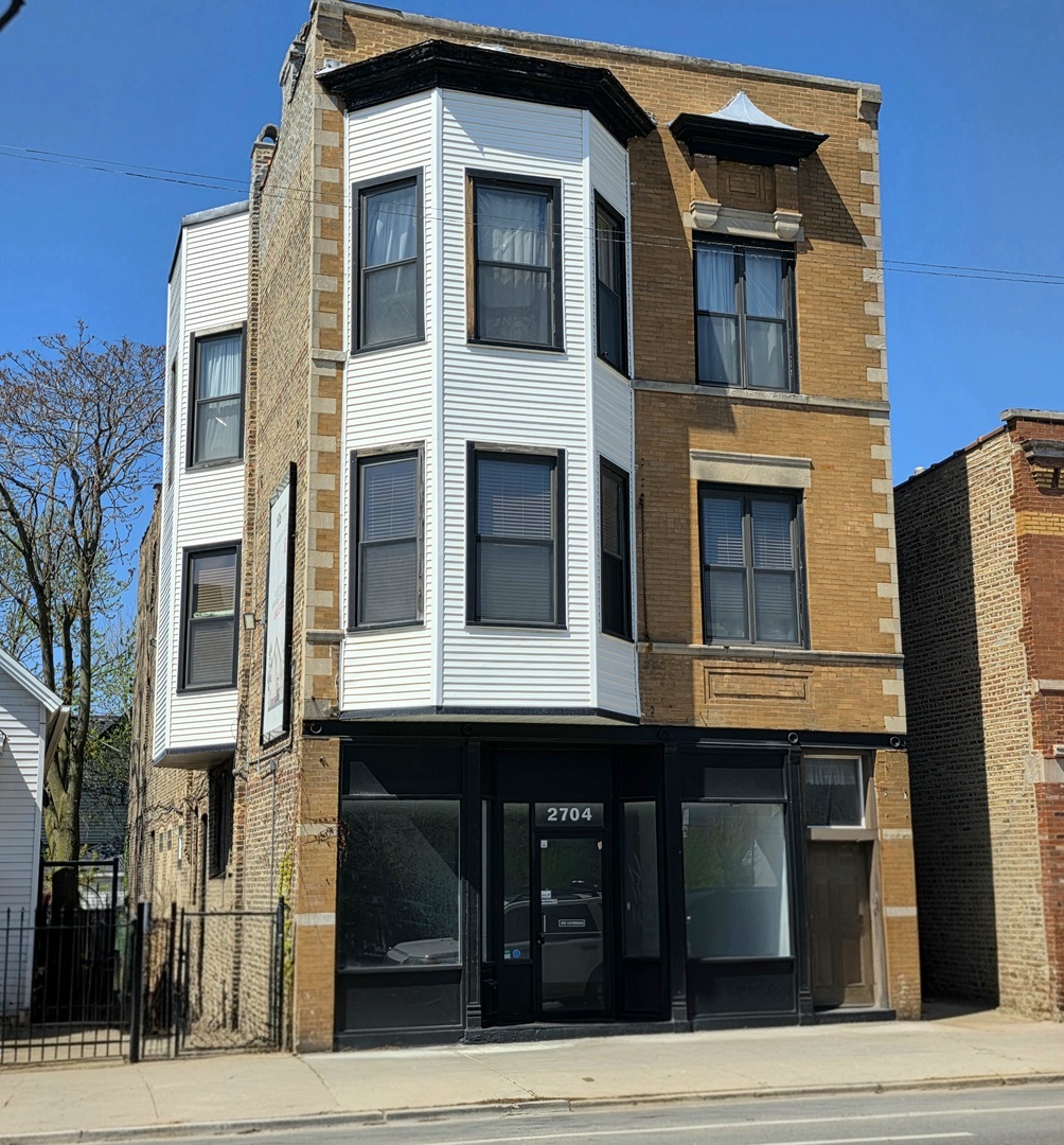 2704 North California Avenue Chicago IL 60647