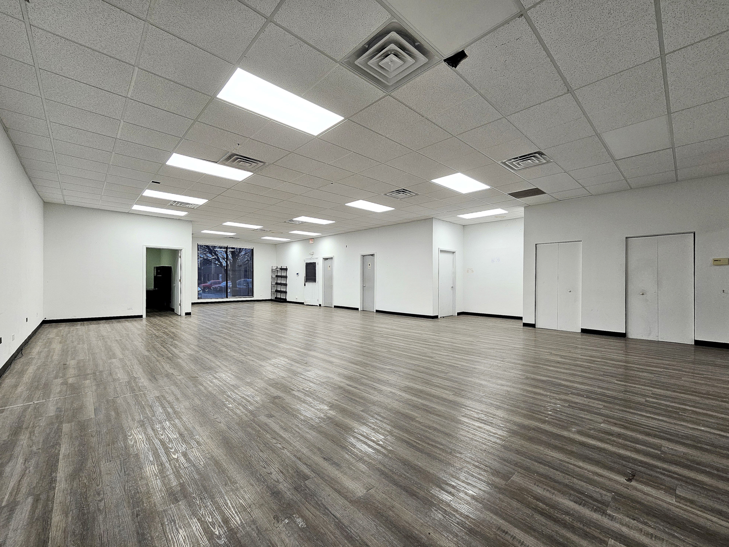 1232 Remington Road Schaumburg IL 60173