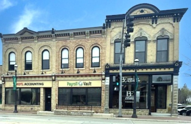 106 West Main Street West Dundee IL 60118