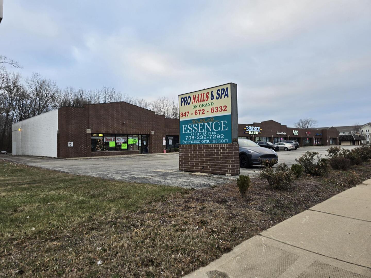 3701 West Grand Avenue Gurnee IL 60031