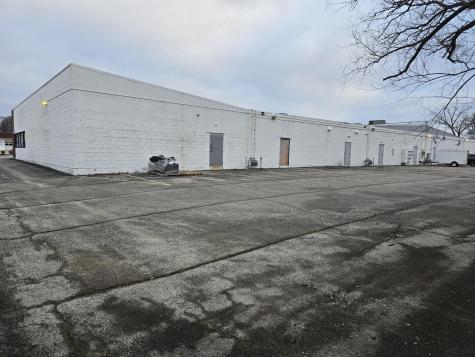 3701 West Grand Avenue Gurnee IL 60031