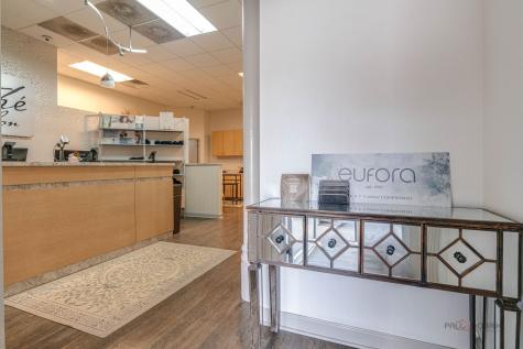 537 North Milwaukee Avenue Libertyville IL 60048