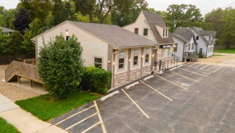914 North Lake Street Mundelein IL 60060