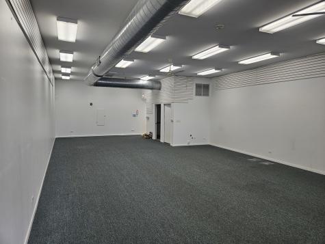 8884 North Milwaukee Avenue Niles IL 60714