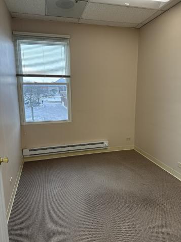 321 - 395 East Dundee Road Wheeling IL 60090