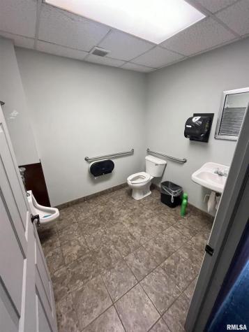 1423 5TH Avenue Moline IL 61265