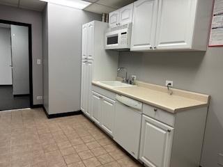 51 Sherwood Terrace Lake Bluff IL 60044