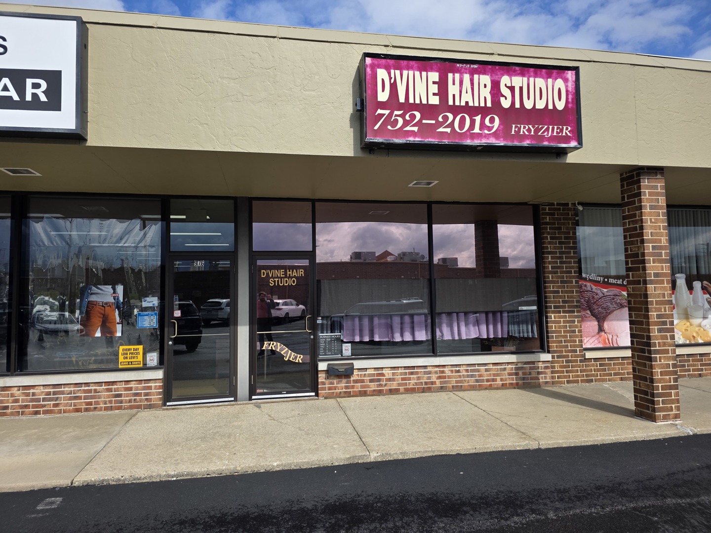 974 East Rollins Road Round Lake Beach IL 60073