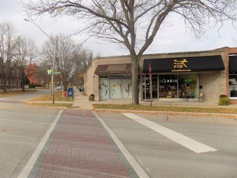 597 Roger Williams Avenue Highland Park IL 60035