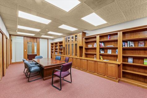 2101 West Park Court Champaign IL 61821