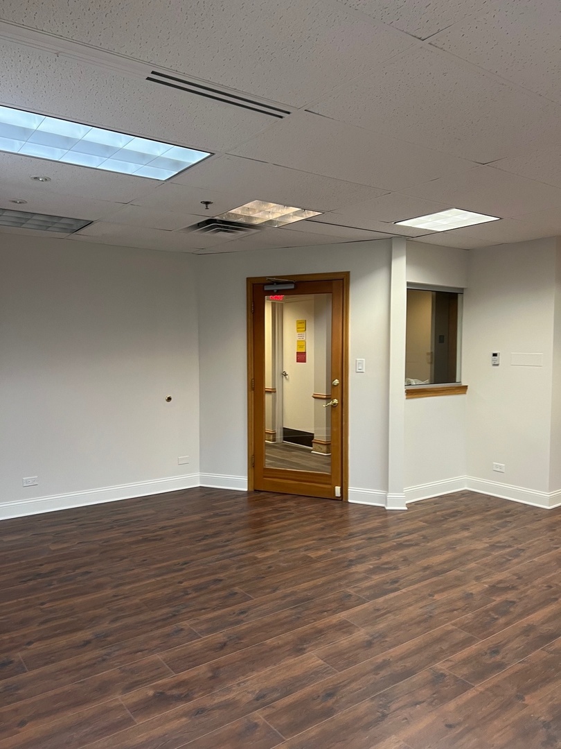 17W300 22 Nd Street Street Oakbrook Terrace IL 60181