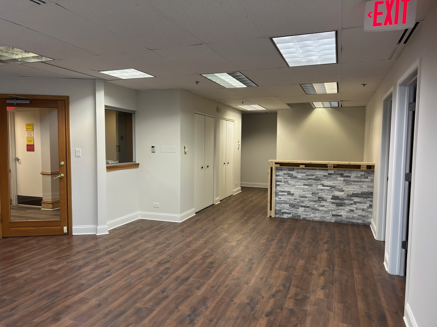 17W300 22 Nd Street Street Oakbrook Terrace IL 60181