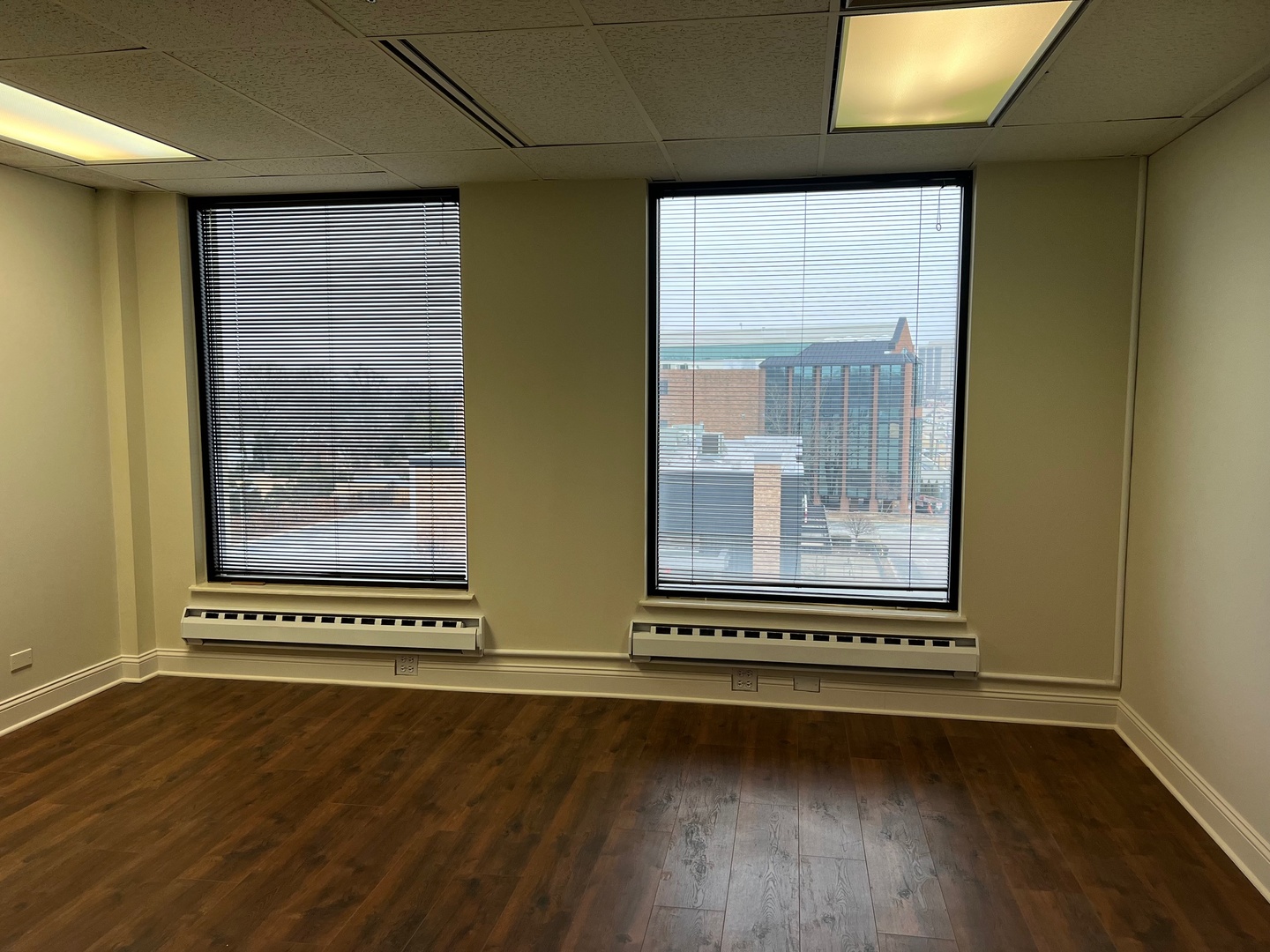 17W300 22 Nd Street Street Oakbrook Terrace IL 60181