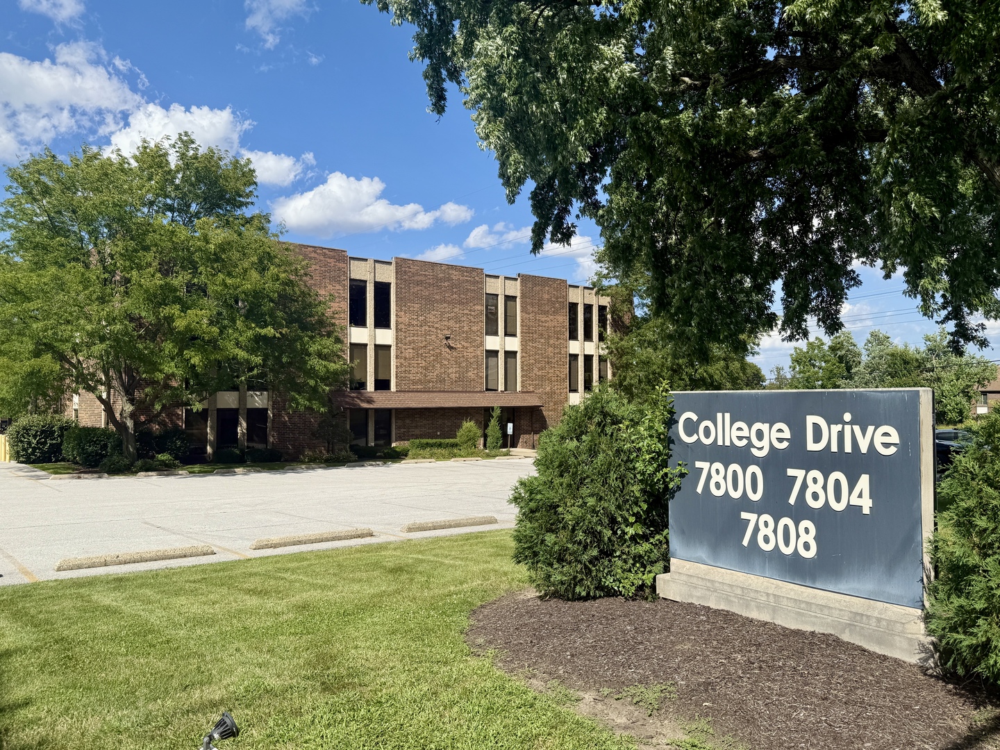 7800 West College Drive Palos Heights IL 60463