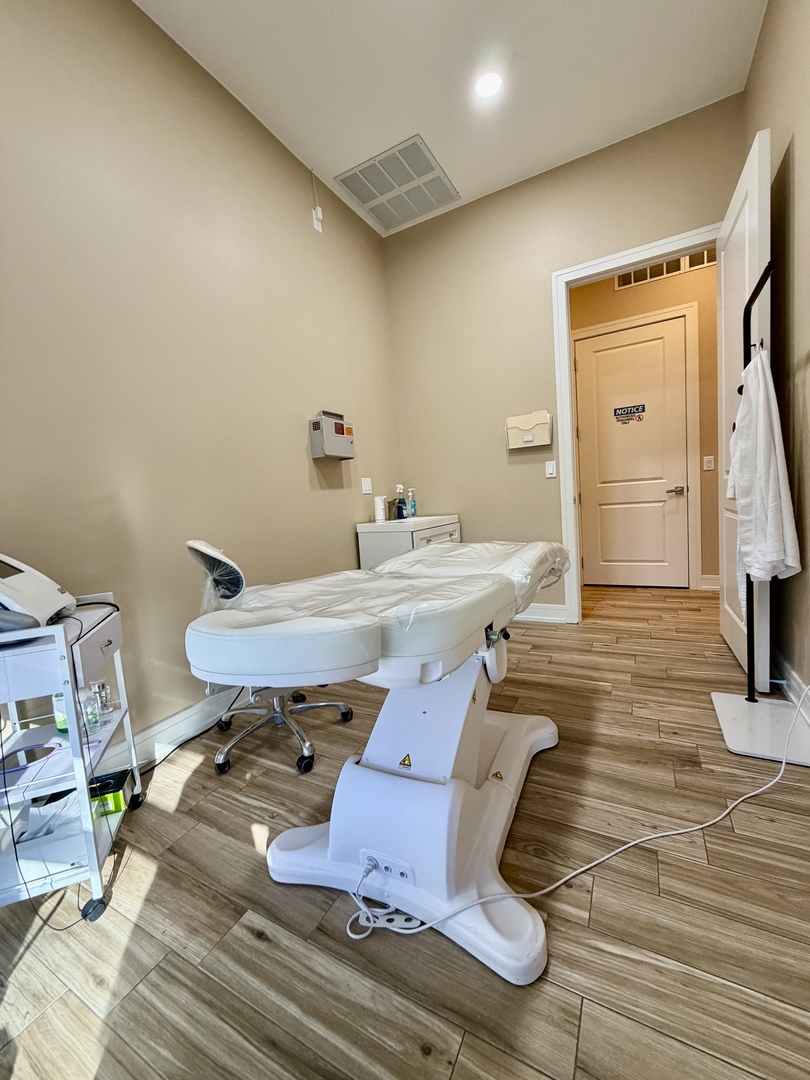 1315 North Larrabee Street Chicago IL 60610