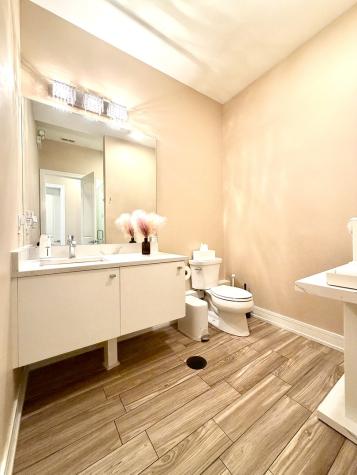1315 North Larrabee Street Chicago IL 60610