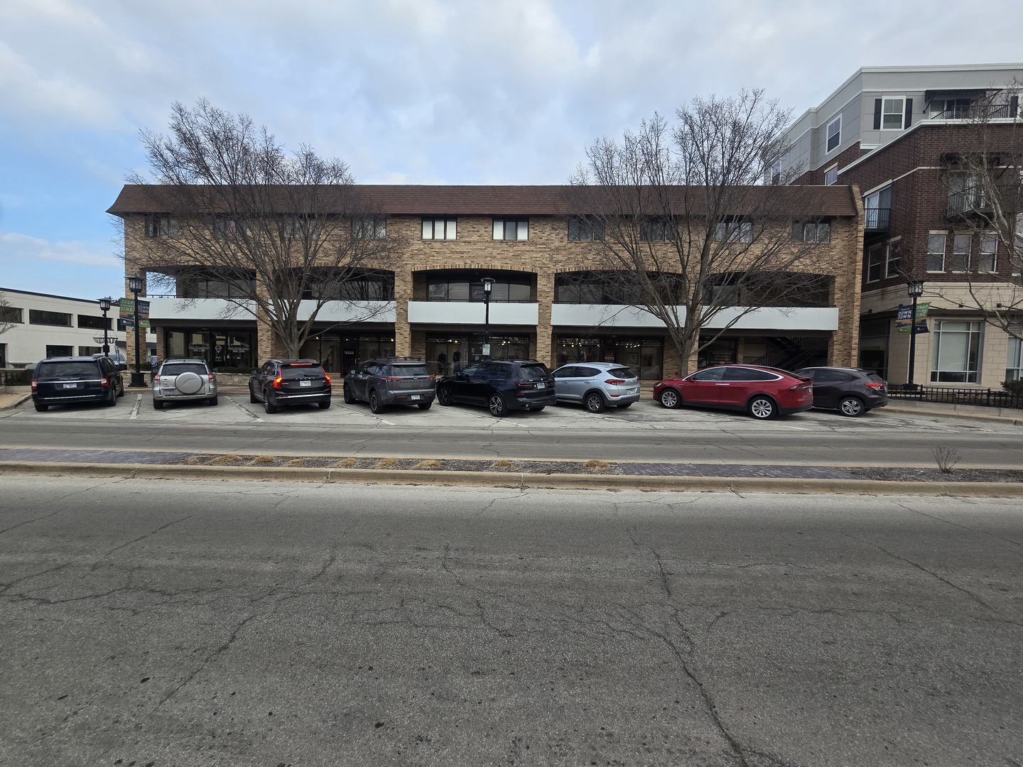 4745 Main Street Lisle IL 60532