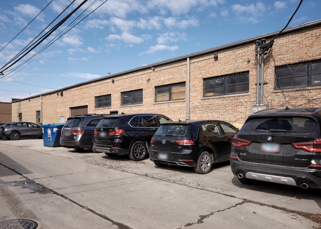 5480 North Elston Avenue Chicago IL 60630