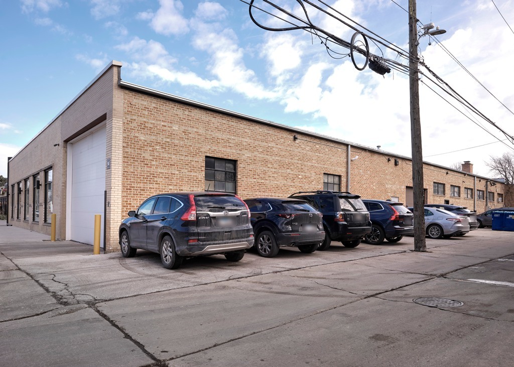 5480 North Elston Avenue Chicago IL 60630