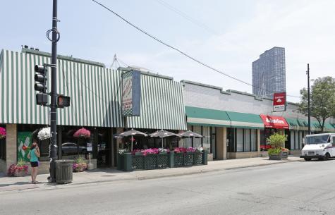4075 North Broadway Street Chicago IL 60613